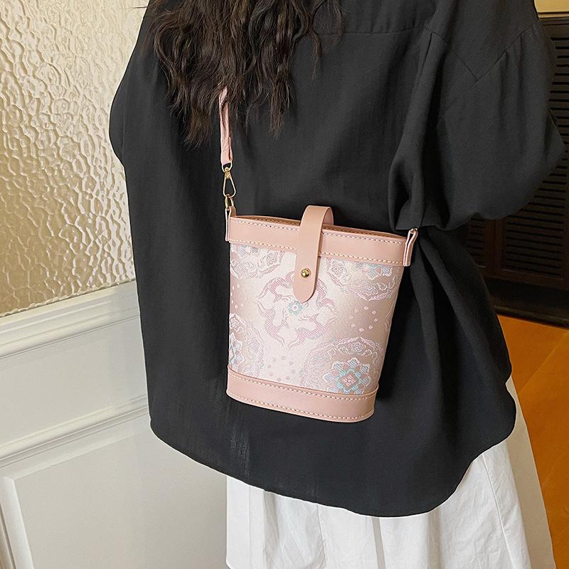 กระเป๋าถัก DIY - กระเป๋าสะพายไ - Leatherwork Patterns บทวิจารณ์และราคา