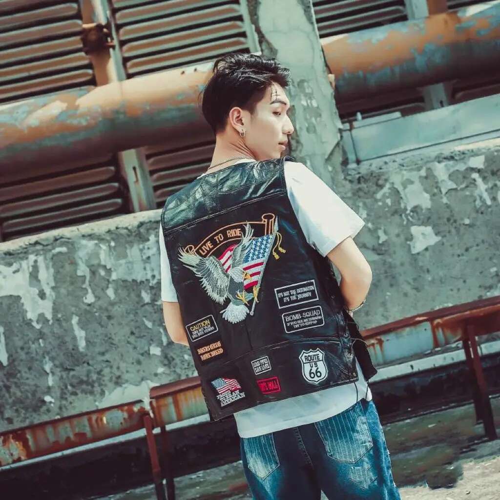 เสื้อกั๊กหนังสำหรับขี่รถจักรยา - Leather Work Vest บทวิจารณ์และราคา